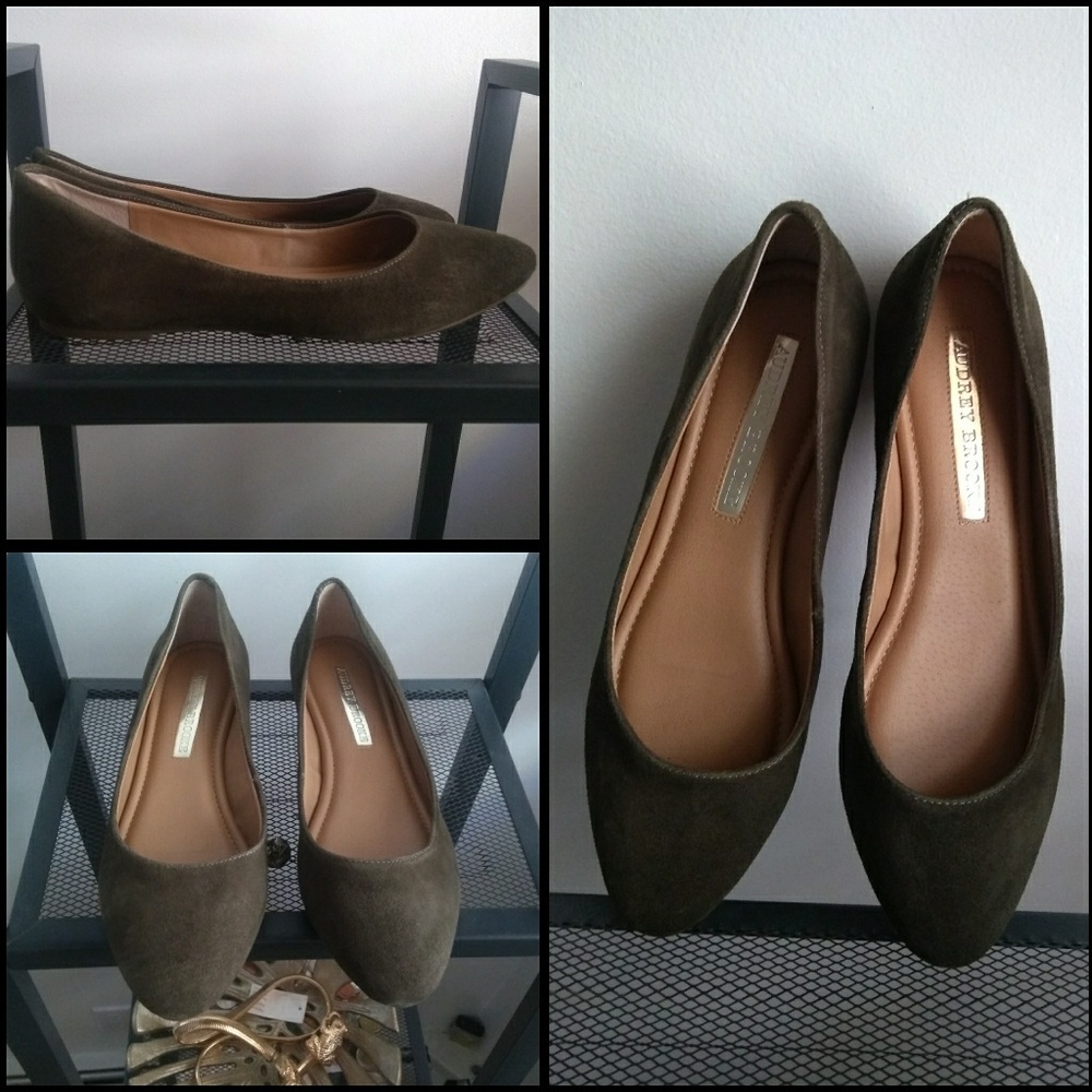 Audrey Brooke Flats - New with Box